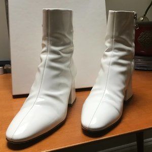 👢🤩Fashionable. MAISON MARGIELA Angled-Heel Patent Leather Ankle Boots 👢🤩